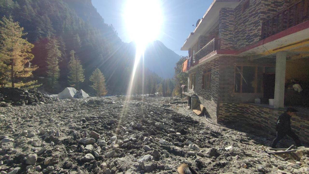 River Stone Cottages & Guest House Kasol Exterior photo